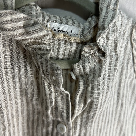 Fin & Vince 100% Linen Romper 0-3 - Picture 3 of 4